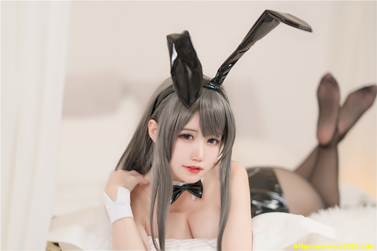 e0009a926faea335ae8446b0c7d3b172