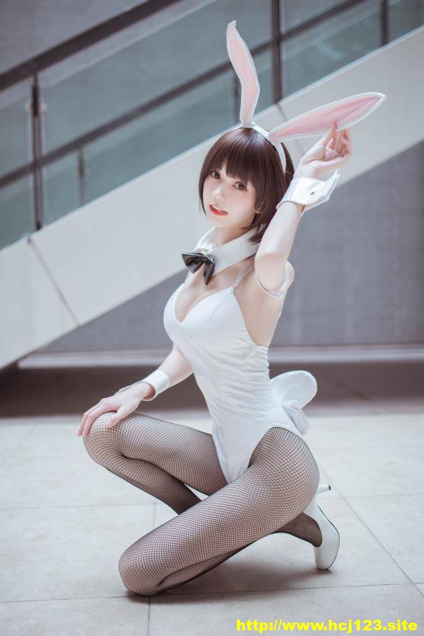 网红Coser@你的负卿 圣人惠兔女郎【23P/106M】