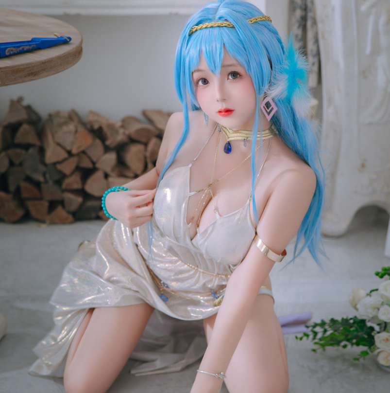 日奈娇 海伦礼服